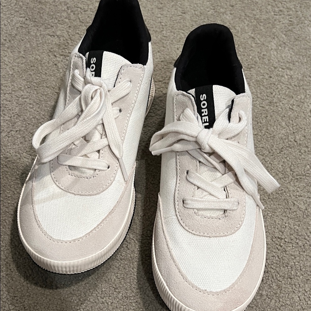 Sorel Women's Cream and Black waterproof Sneakers